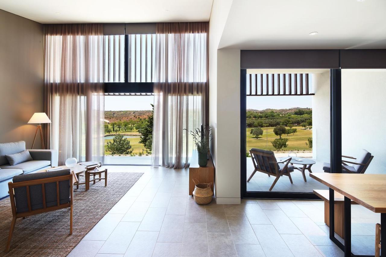 Minthis Resort Tsadha Esterno foto A suite at the Westin The Palm, Dubai