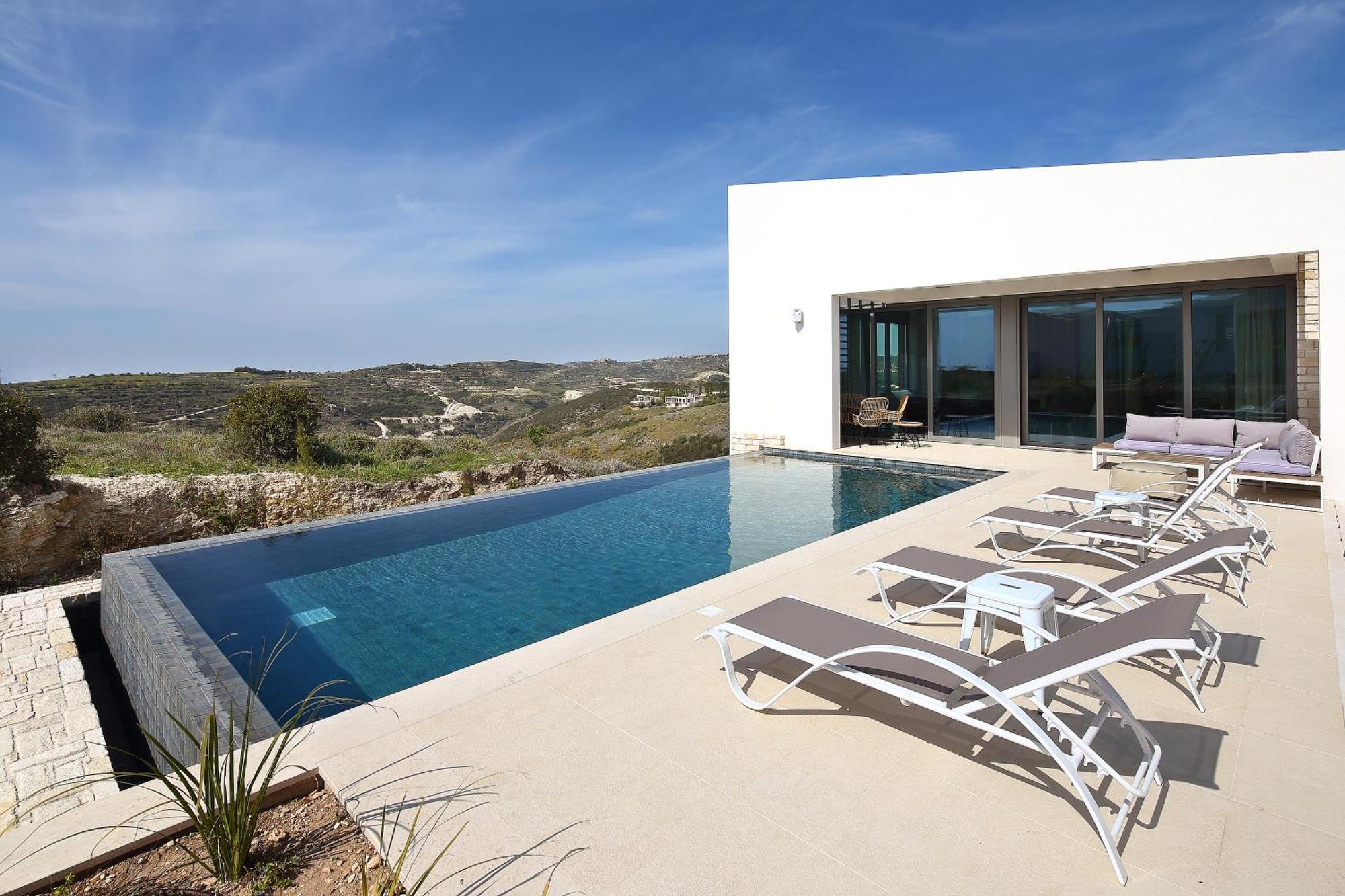 Minthis Resort Tsadha Esterno foto Villa in the Algarve, Portugal